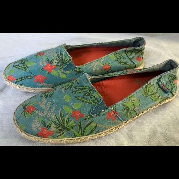 Vans women’s size 6 (eur 36) Hawaiian print floral canvas shoes - Picture 1 of 6